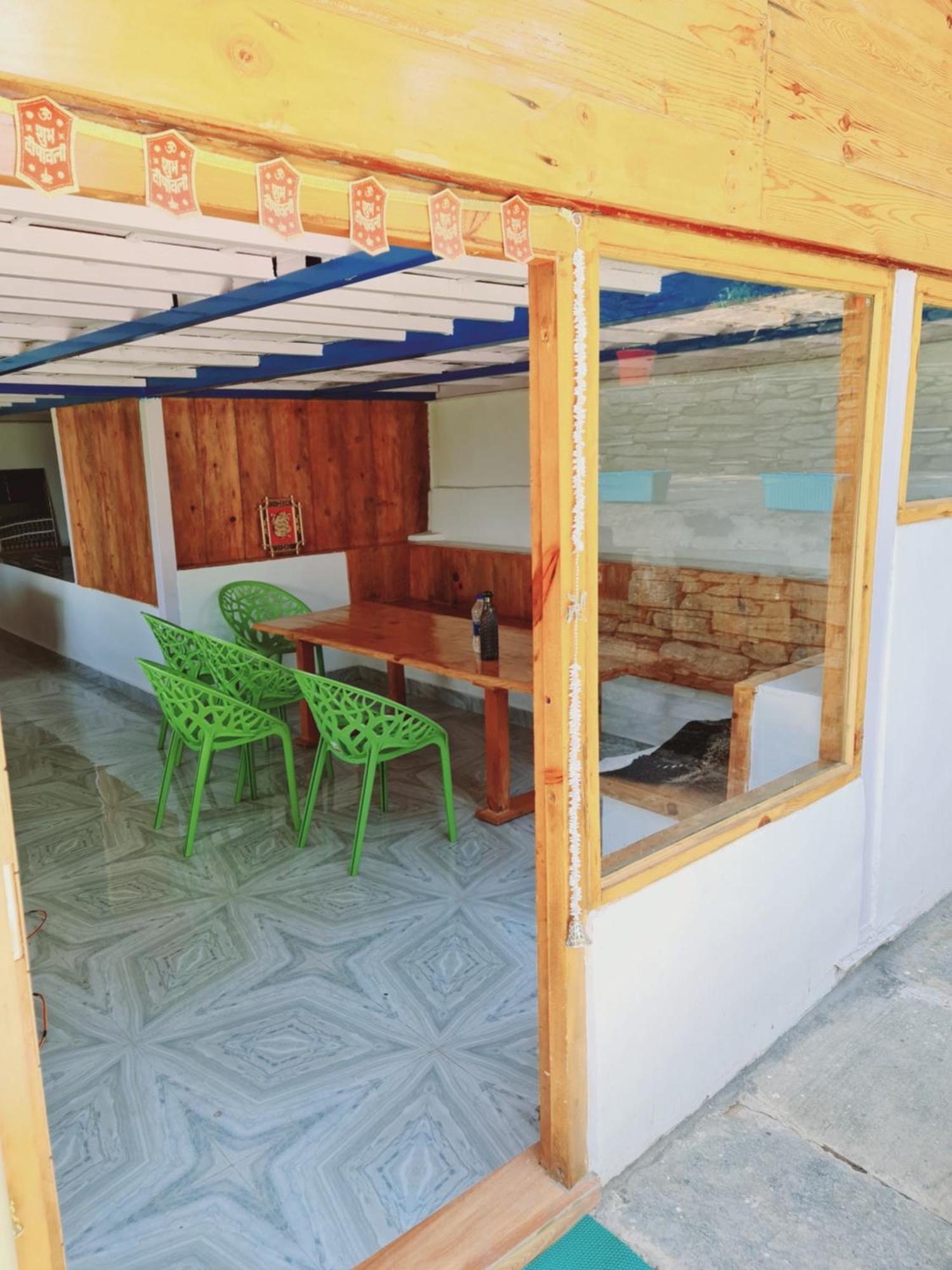 The Roots Homestay Almora Extérieur photo