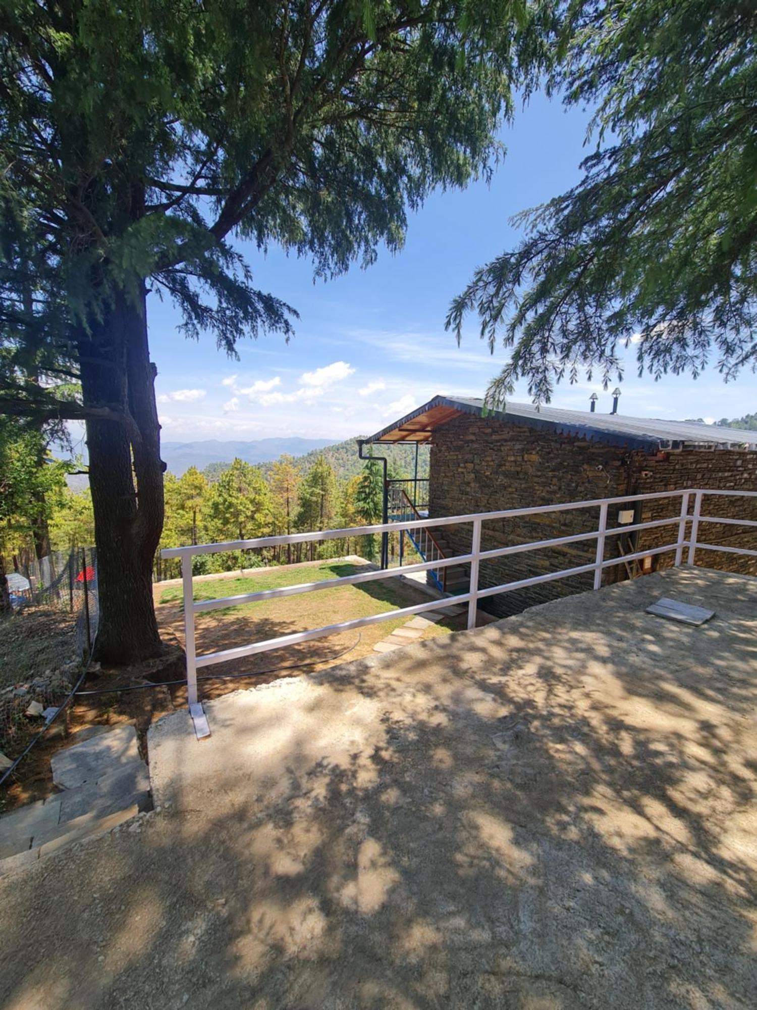 The Roots Homestay Almora Extérieur photo